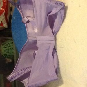 Cacique bra size 40F